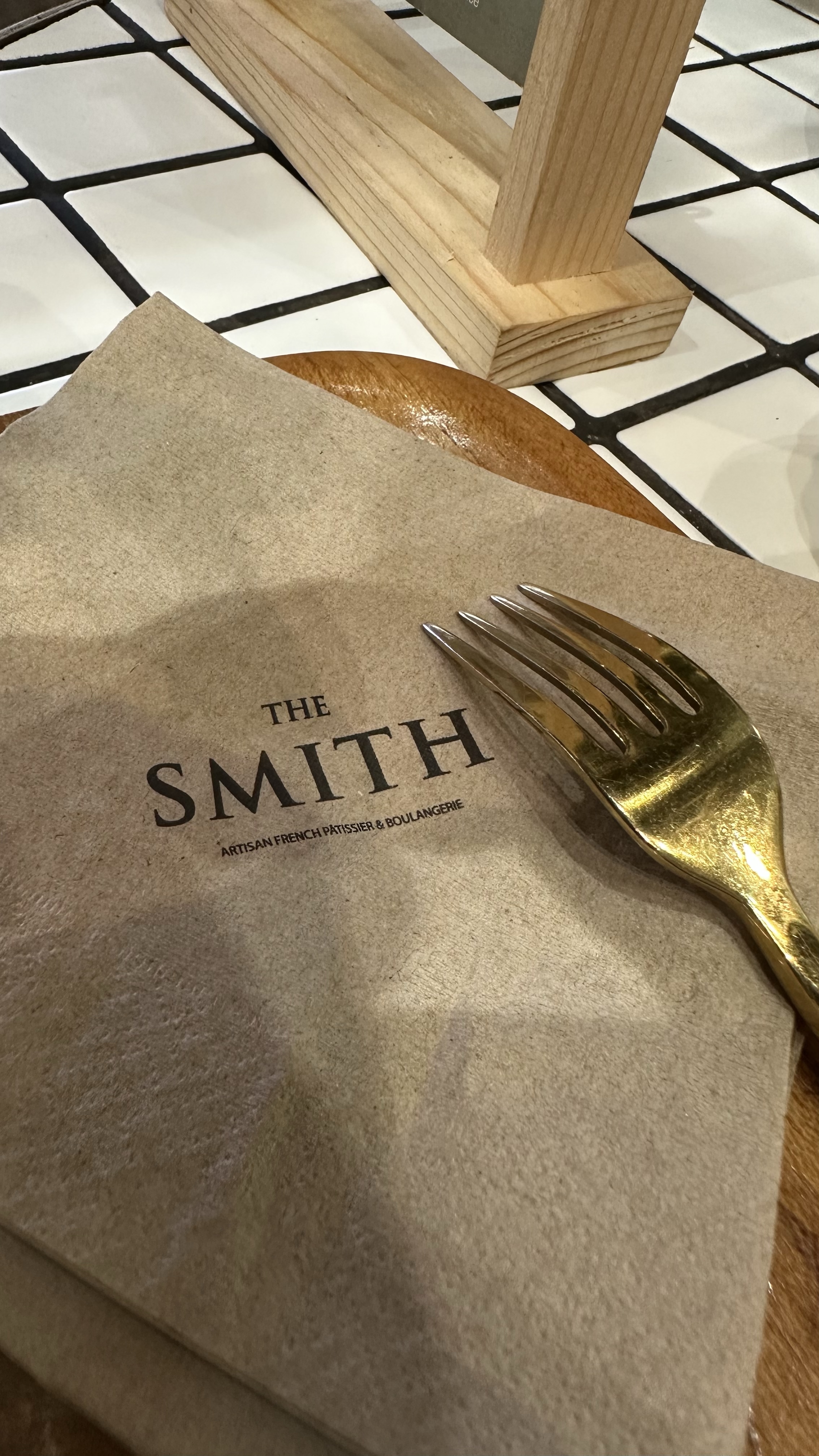 A Quick Dessert Stop in Batam: The Smith